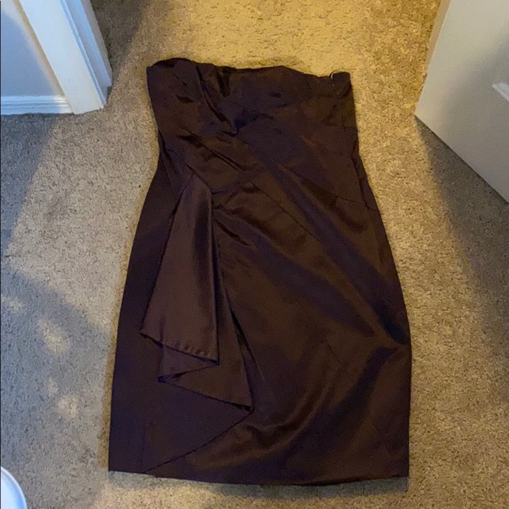 Limited strapless dress